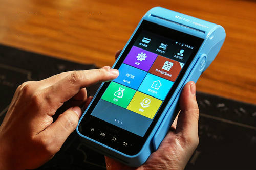 裝拉卡拉電簽POS機(jī)的好處（二）：安裝一機(jī)，多卡使用