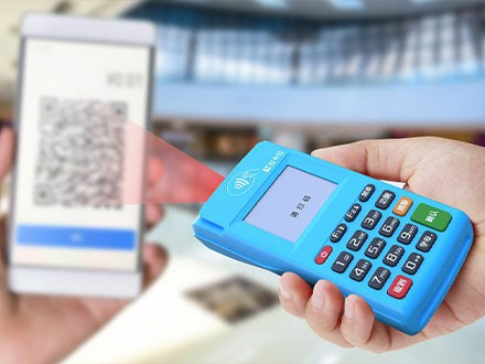 和融通費(fèi)率是否穩(wěn)定？發(fā)短信叫我換POS機(jī)是真的嗎